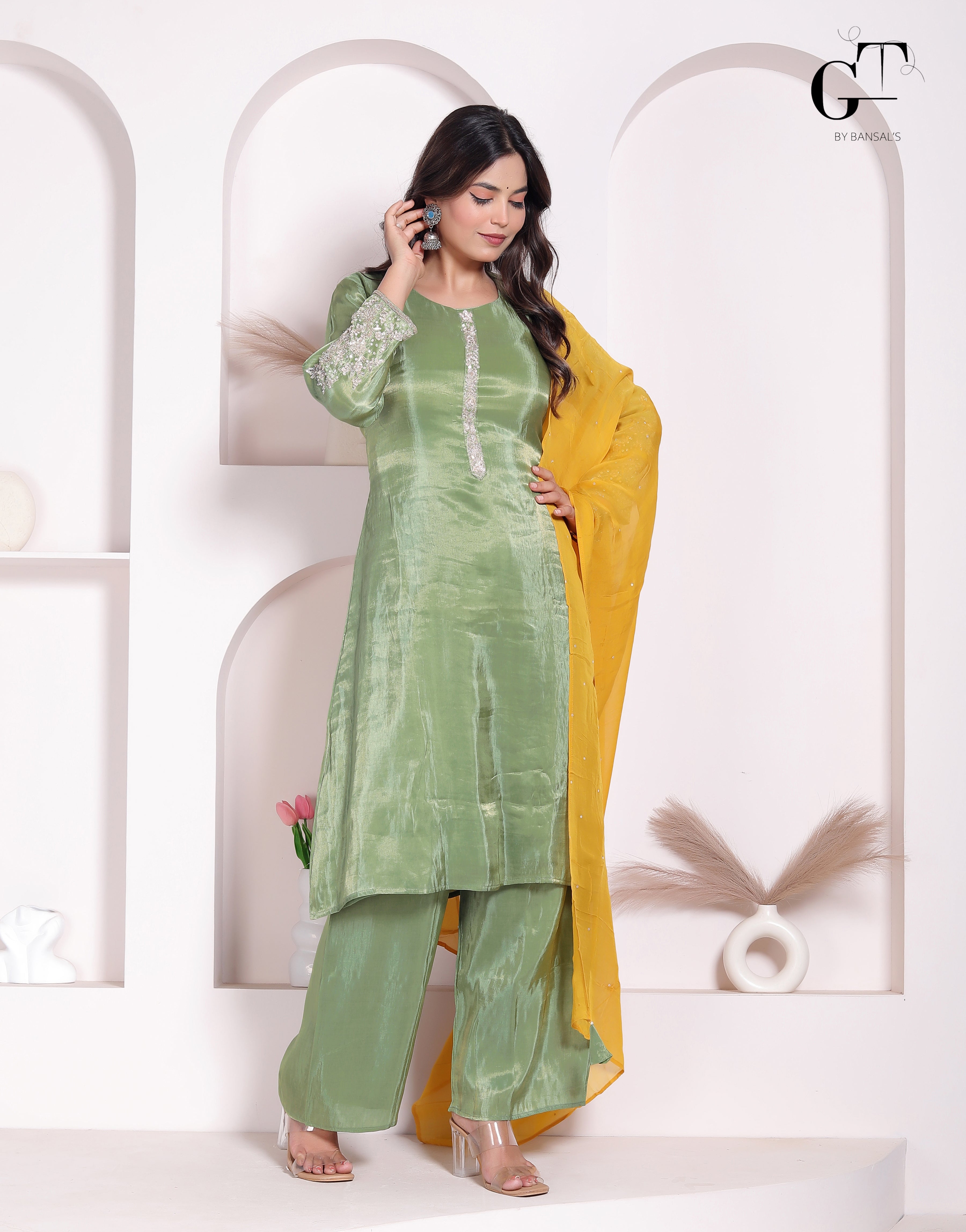 Pista Haldi Kurti Set